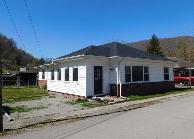 Property at 101 Dizney, Evarts, KY 40828, 3 beds, 1 bath