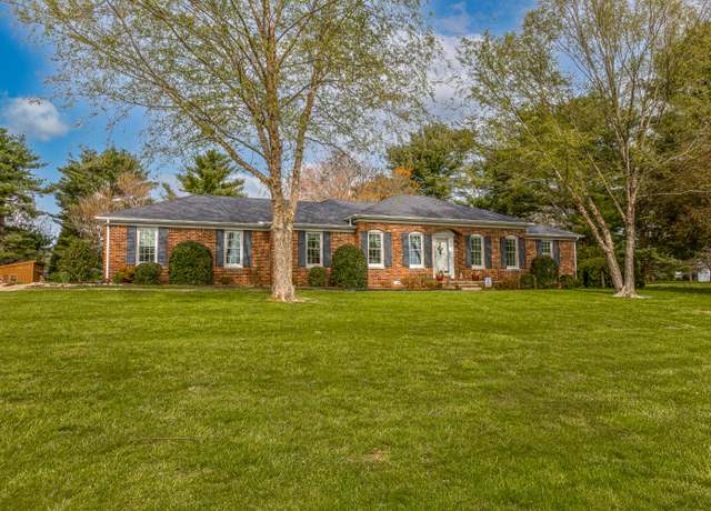 Property at 805 Pecos Cir, Danville, KY 40422, 3 beds, 2 baths