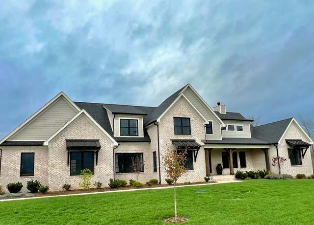 Property at 231 The Oaks Blvd, Versailles, KY 40383, 4 beds, 3.5 baths