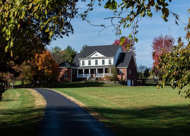 Property at 555 Lucas Ln, Frankfort, KY 40601, 5 beds, 4.5 baths