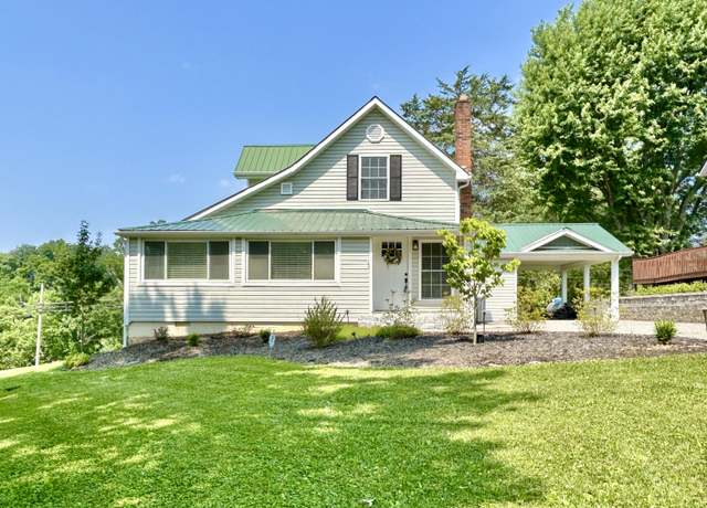 Property at 290 Clubhouse Dr, Stearns, KY 42647, 3 beds, 2.5 baths