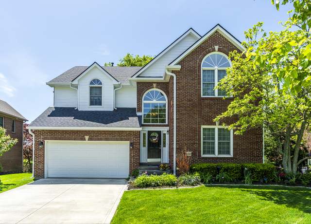 Property at 3120 Helmsdale Pl, Lexington, KY 40509, 4 beds, 2.5 baths