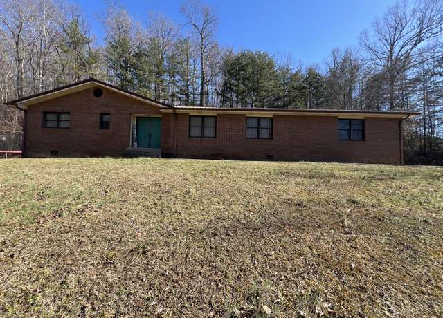 Property at 400 Buc Rd, Williamsburg, KY 40769, 3 beds, 2 baths