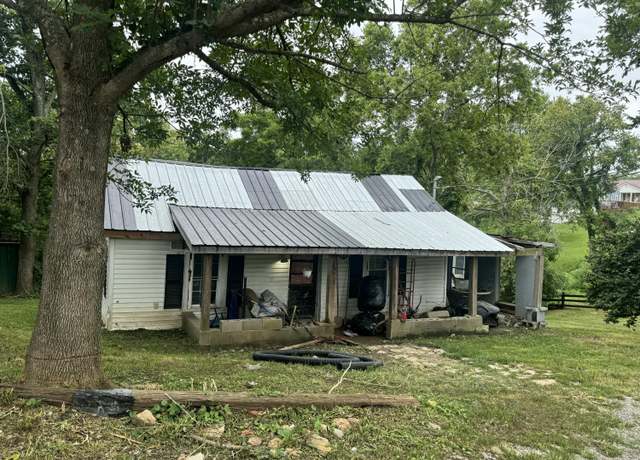 Property at 986 Martin Lane Ln, Harrodsburg, KY 40330, 2 beds, 1 bath