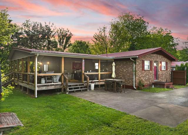 Property at 88 Plum St, Stanton, KY 40380, 2 beds, 2 baths