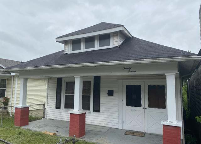 Property at 27 Oliver St, Winchester, KY 40391, 2 beds, 2 baths