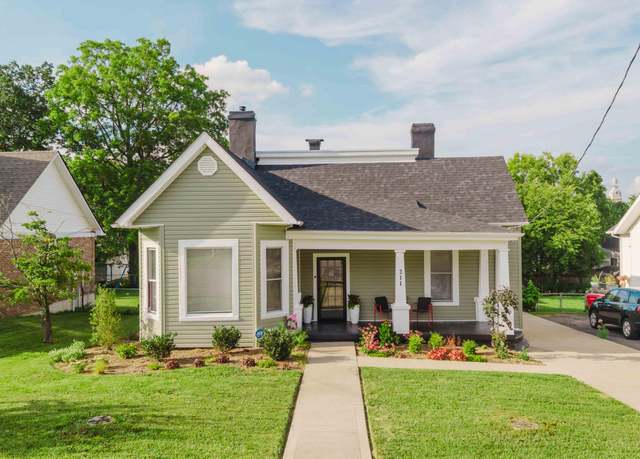 Property at 211 Broadway St, Nicholasville, KY 40356, 3 beds, 1.5 baths