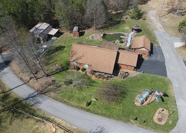 Property at 11 Drury Ln, Somerset, KY 42503, 3 beds, 2 baths