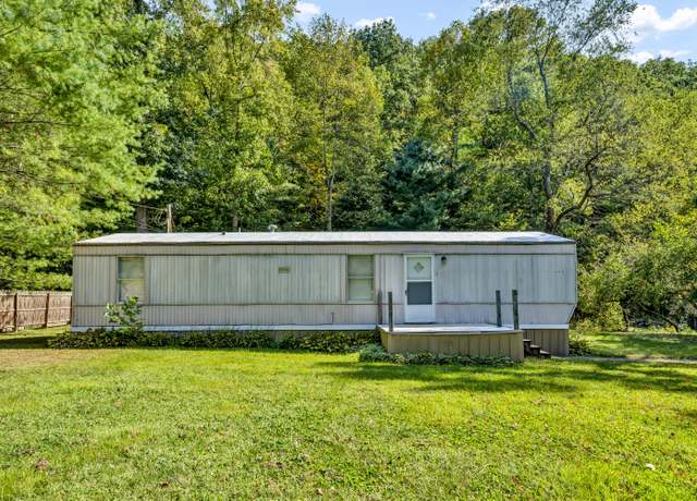 Property at 256 Bramblewood Ln, Morehead, KY 40351, 2 beds, 1.5 baths