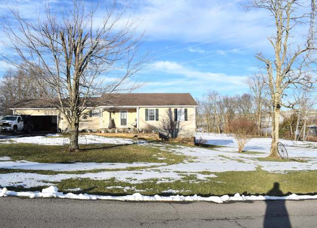 Property at 214 Rolling Meadows Dr, Lancaster, KY 40444, 3 beds, 2 baths