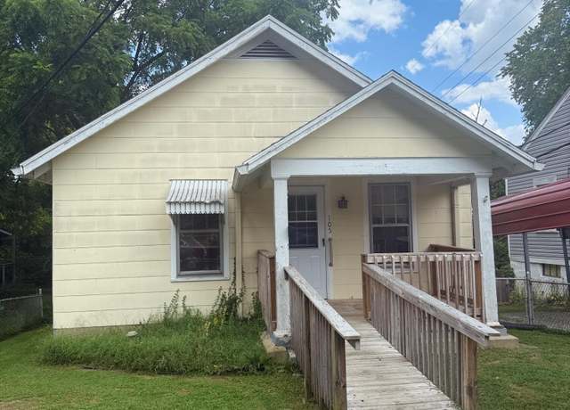 Property at 105 Maple Ave, Frankfort, KY 40601, 2 beds, 1 bath