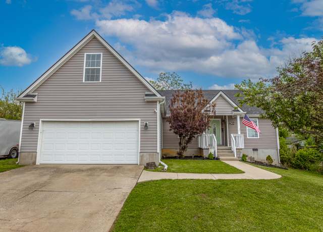 Property at 402 South 3rd St, Nicholasville, KY 40356, 4 beds, 2 baths