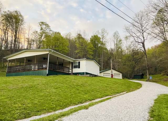 Property at 501 Smith Rd, Manchester, KY 40962, 3 beds, 2 baths