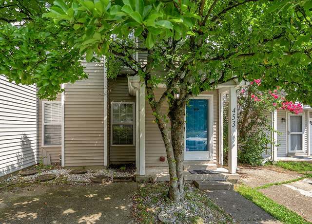 Property at 453 Windfield Pl, Lexington, KY 40517, 2 beds, 1.5 baths