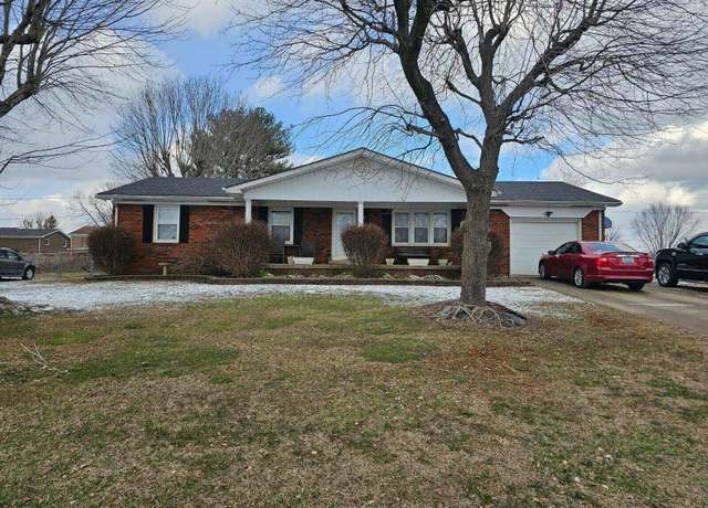 Property at 211 Colonial Ave, Somerset, KY 42501, 3 beds, 2 baths