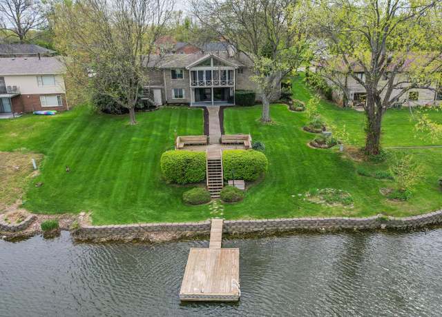 Property at 927 Edgewater Dr, Lexington, KY 40502, 4 beds, 3 baths