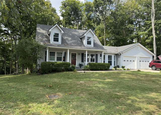 Property at 206 Glenbrook Ct, Frankfort, KY 40601, 3 beds, 2 baths