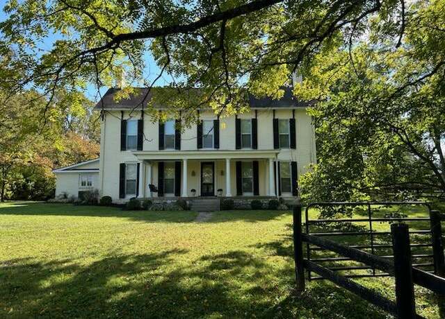 Property at 315 Heritage Rd, Versailles, KY 40383, 5 beds, 4.5 baths