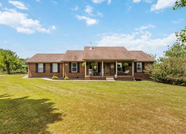 Property at 17 Filly Way, Lancaster, KY 40444, 3 beds, 2 baths