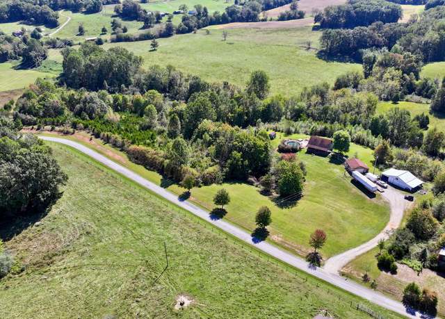 Property at 501 Jim Glover Rd, Glasgow, KY 42141, 4 beds, 2 baths