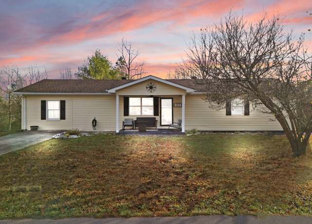 Property at 37 Hickory Dr, Whitley City, KY 42653, 4 beds, 3 baths