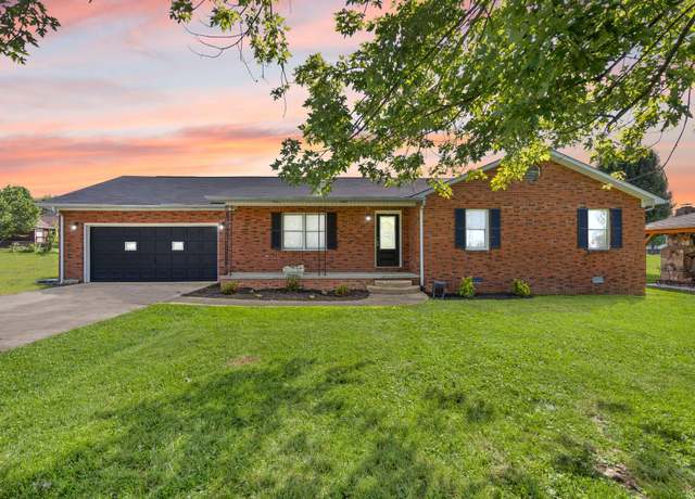Property at 1055 East 4th St, London, KY 40741, 3 beds, 2 baths