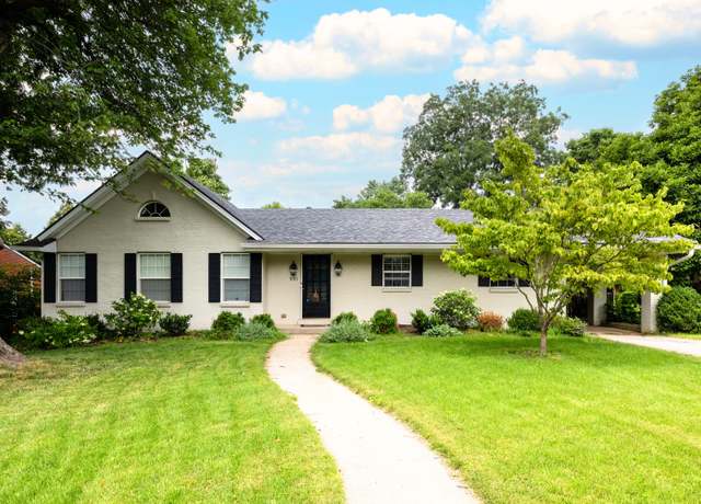 Property at 805 Providence Rd, Lexington, KY 40502, 3 beds, 3 baths