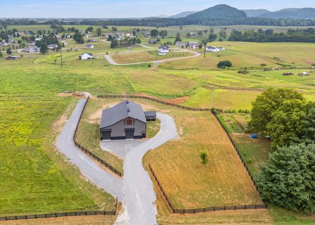 Property at 7219 Morehead Rd, Flemingsburg, KY 41041, 3 beds, 2 baths