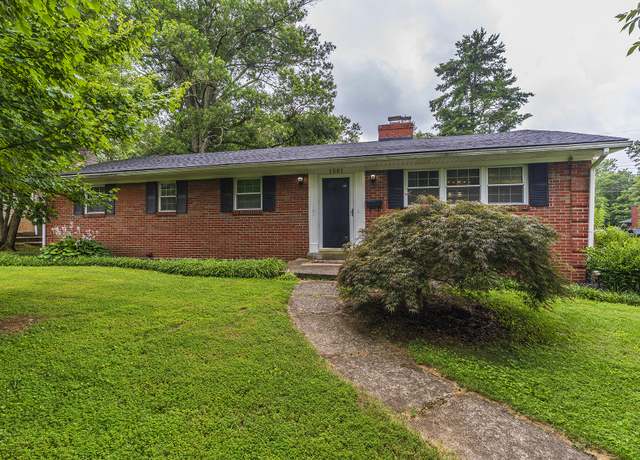 Property at 1501 Port Royal Dr, Lexington, KY 40504, 3 beds, 2 baths