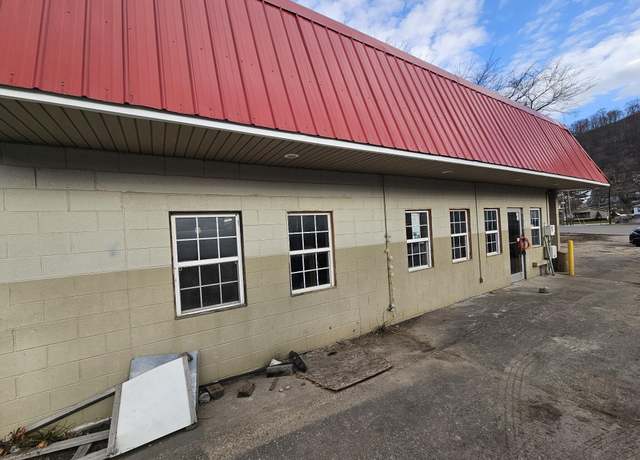 Property at 120 S Main St, Evarts, KY 40828
