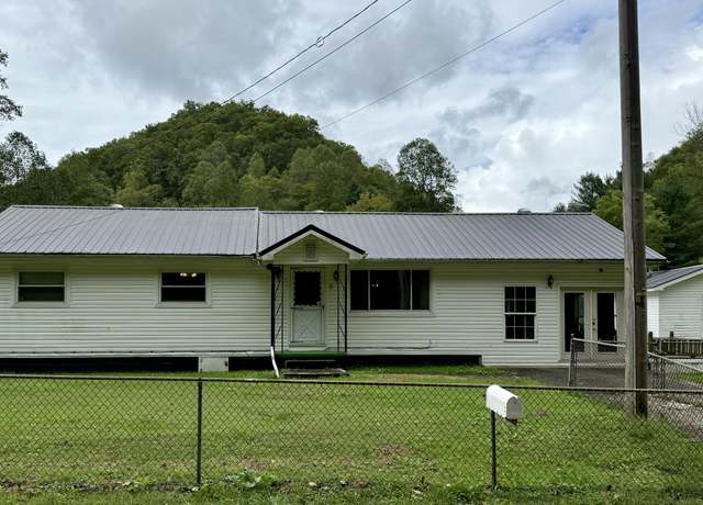 Property at 778 Upper Blackberry Rd, Ransom, KY 41558, 3 beds, 1 bath
