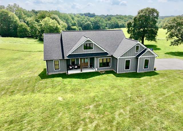 Property at 36 Ava Ln, Russell Springs, KY 42642, 4 beds, 2 baths