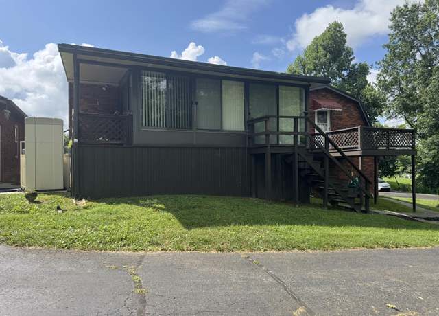 Property at 100 Prindle St, Williamsburg, KY 40769, 4 beds, 3 baths