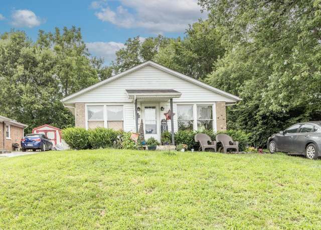Property at 1144 Vine St, Paris, KY 40361, 3 beds, 1 bath