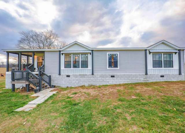 Property at 1255 Elrod Rd, Somerset, KY 42503, 3 beds, 2 baths