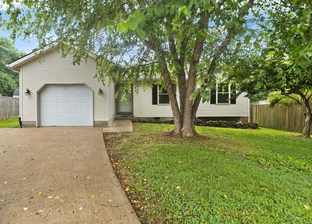 Property at 210 Moss Ct, Winchester, KY 40391, 3 beds, 2 baths