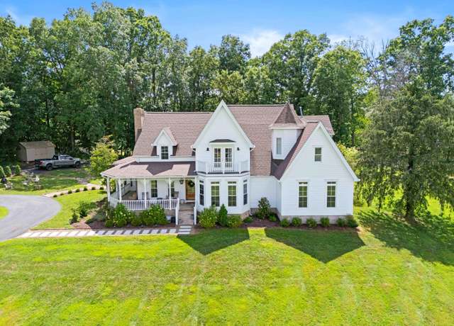 Property at 1055 Maple Grove School Rd, London, KY 40744, 6 beds, 4.5 baths
