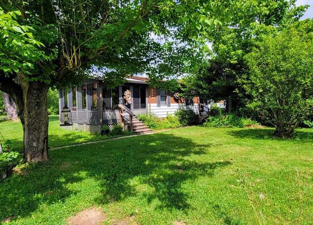 Property at 8340 Levee Rd, Jeffersonville, KY 40337, 2 beds, 2 baths
