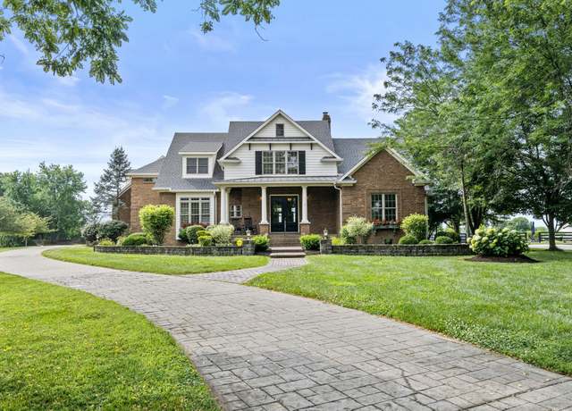 Property at 1047 Wil Rose Ln, Versailles, KY 40383, 5 beds, 5.5 baths