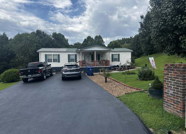 Property at 334 Timberland Cir, Corbin, KY 40701, 3 beds, 2 baths