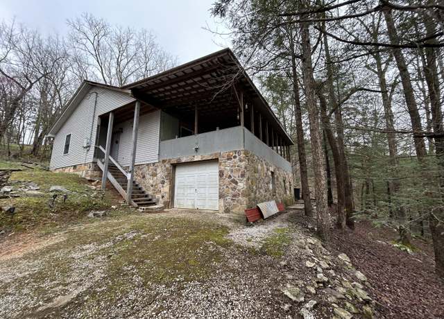 Property at 93 Traveler Rd, Somerset, KY 42501, 3 beds, 2 baths