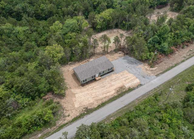 Property at 306 Parsons Ln, Harrodsburg, KY 40330, 4 beds, 2 baths