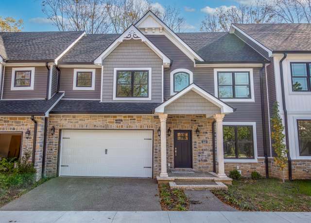 Property at 2528 Leland Ln, Lexington, KY 40503, 3 beds, 3.5 baths