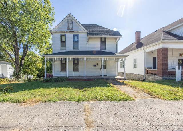 Property at 674 Higgins Ave, Paris, KY 40361, 4 beds, 2 baths