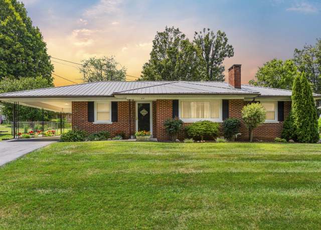 Property at 214 Pembroke Dr, Richmond, KY 40475, 3 beds, 2 baths