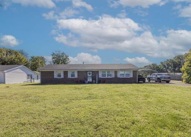 Property at 1210 Peacock Rd, Paris, KY 40361, 3 beds, 2 baths
