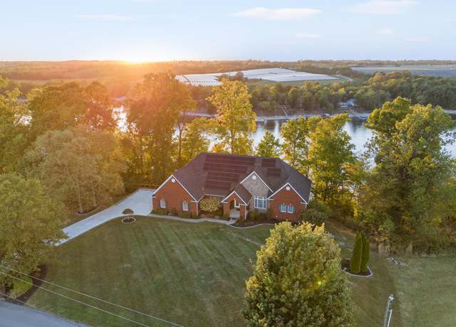 Property at 706 Hunter Dr, Lancaster, KY 40444, 3 beds, 3 baths