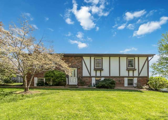 Property at 125 Thomas St, Somerset, KY 42503, 4 beds, 3 baths