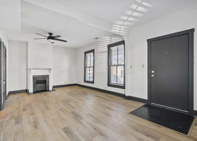 Property at 227 New St, Frankfort, KY 40601, 2 beds, 1 bath