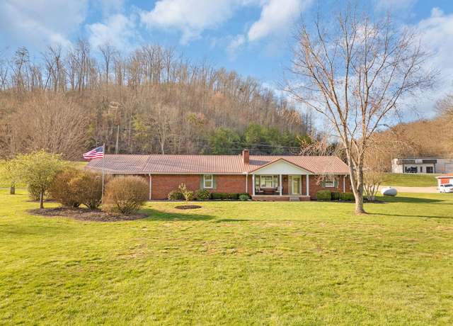 Property at 1044 Rockhouse Fork Rd, Salyersville, KY 41465, 3 beds, 2.5 baths